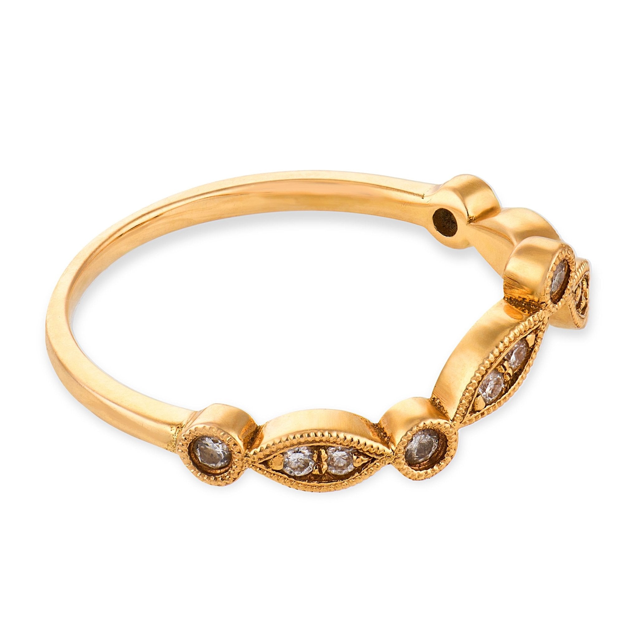 Vintage diamond 18k yellow gold wedding band