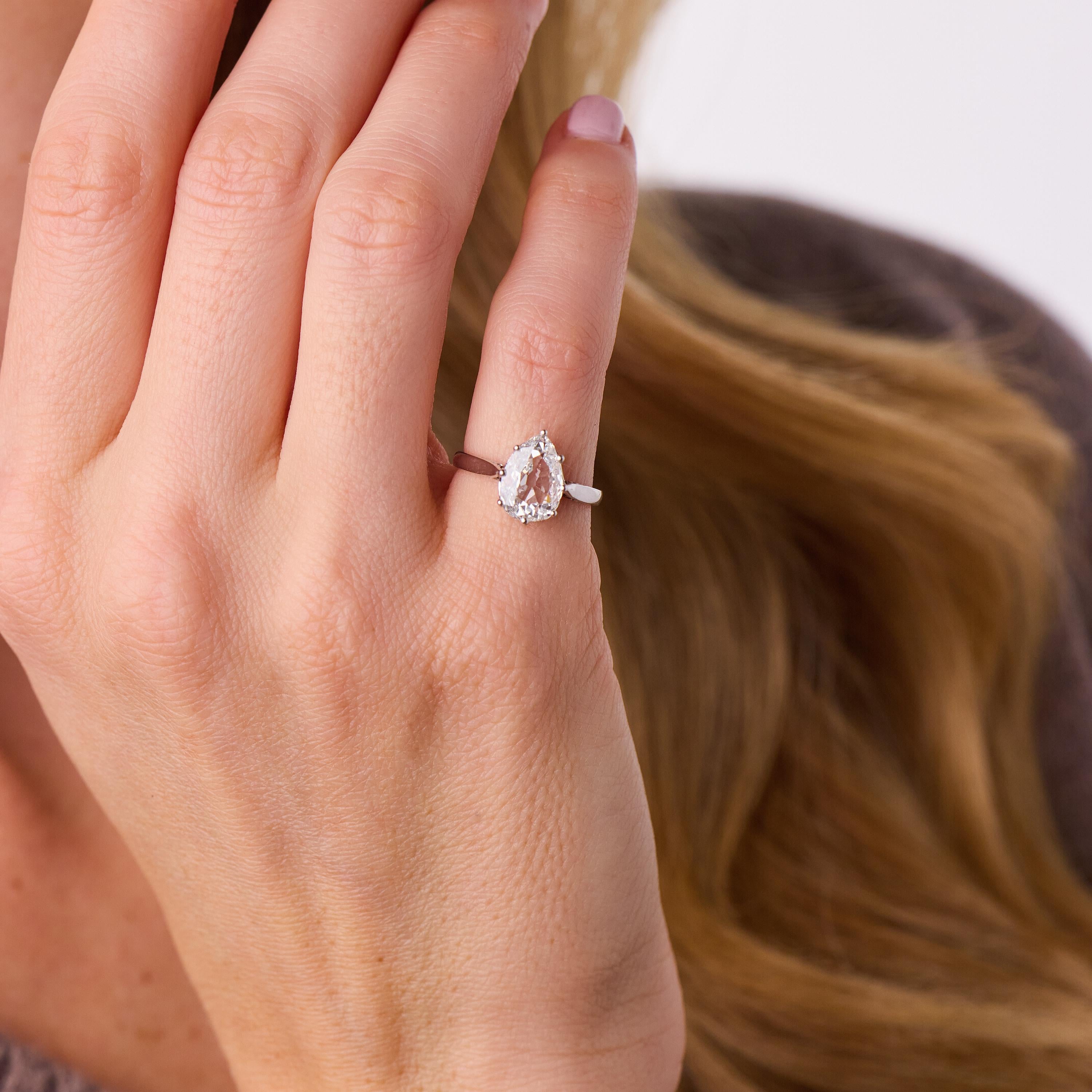 French Art Deco GIA 1.72 carat diamond 18k white gold engagement ring