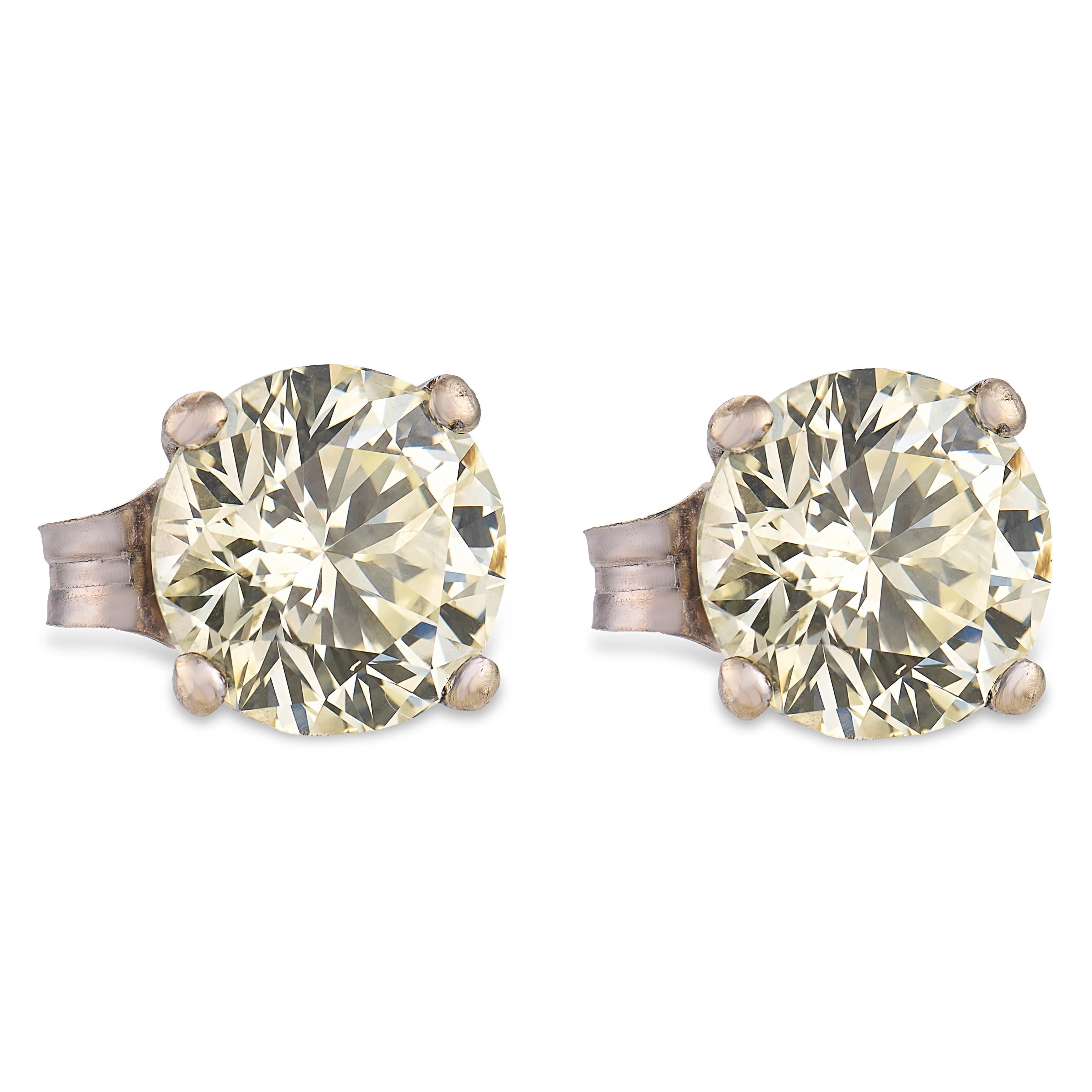Vintage 2.00 carat round brilliant cut diamond 14k white gold stud earrings