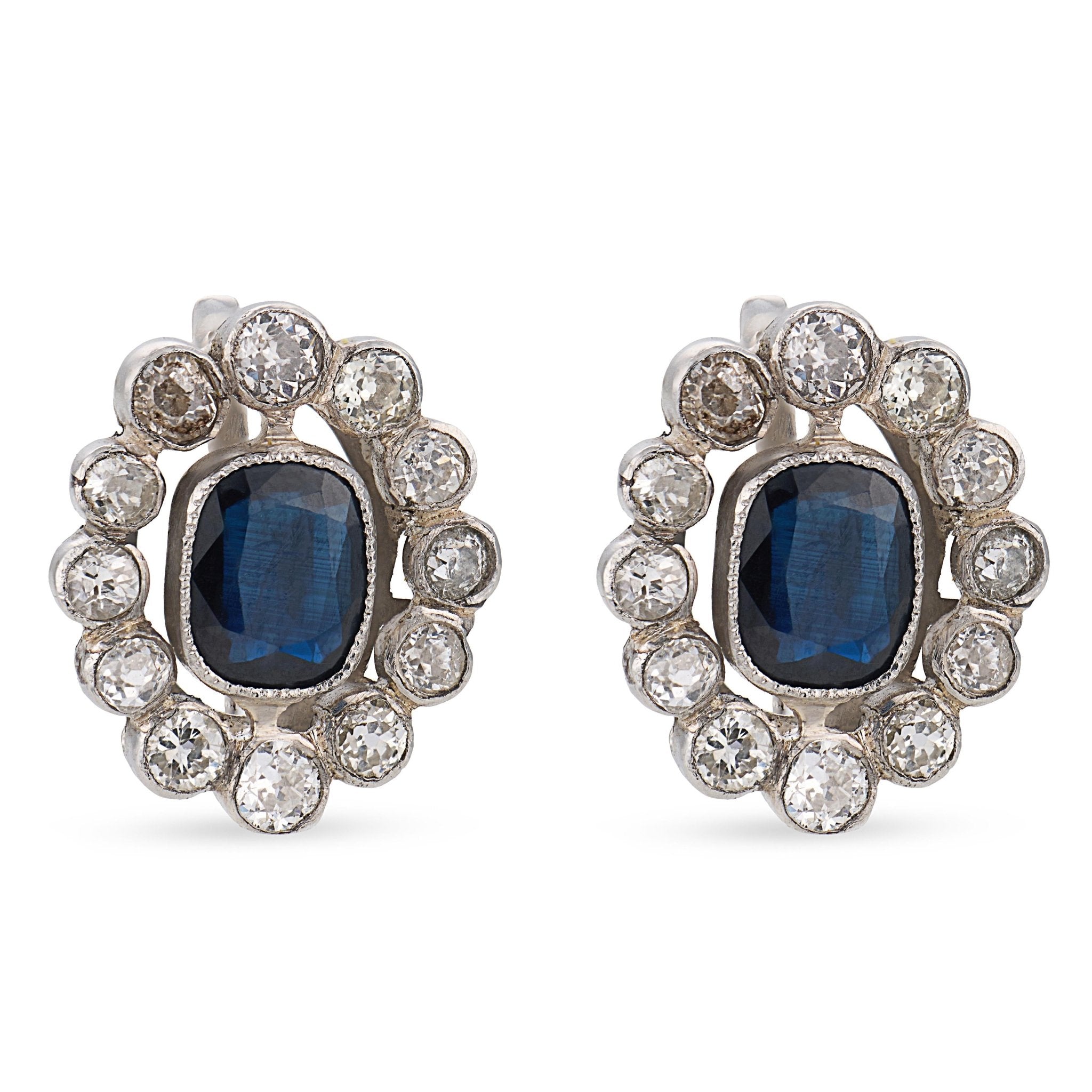 Art Deco GIA 2.50 carat sapphire diamond platinum cluster earrings