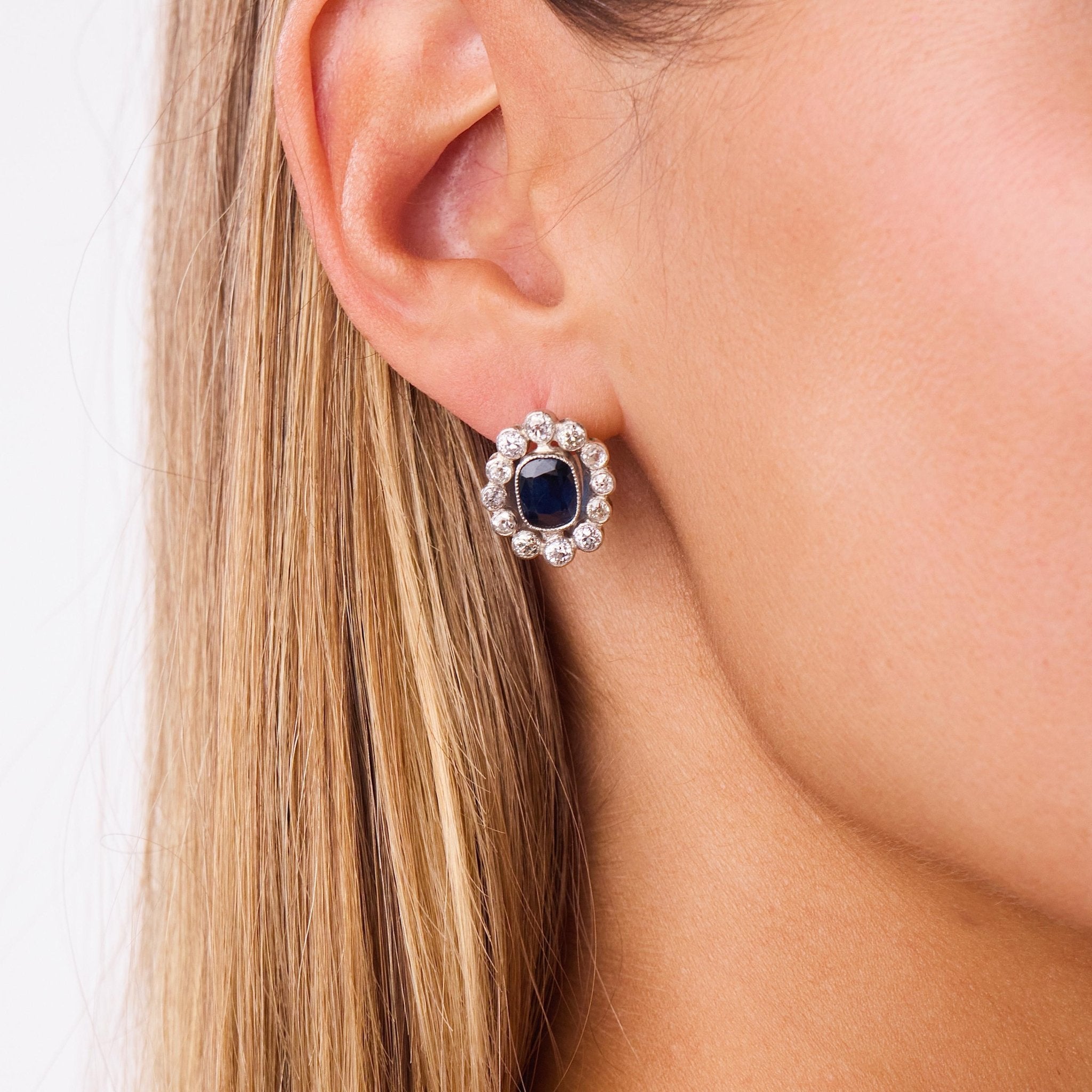 Art Deco GIA 2.50 carat sapphire diamond platinum cluster earrings