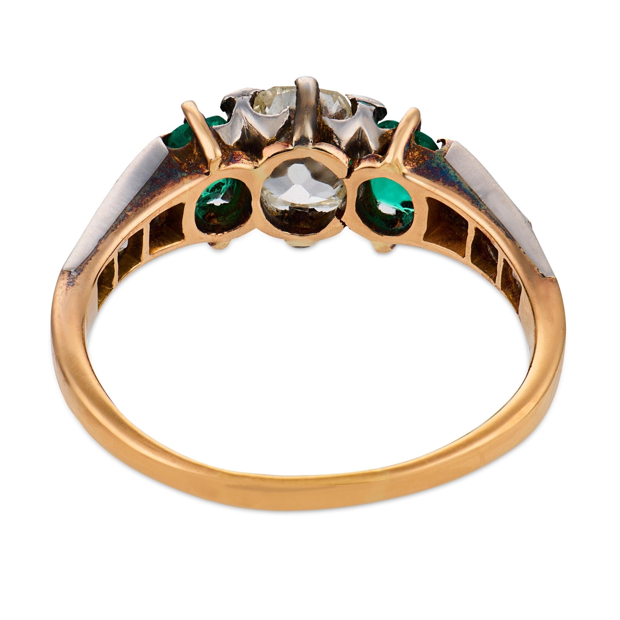 French Belle Époque diamond emerald 18k yellow gold and platinum ring