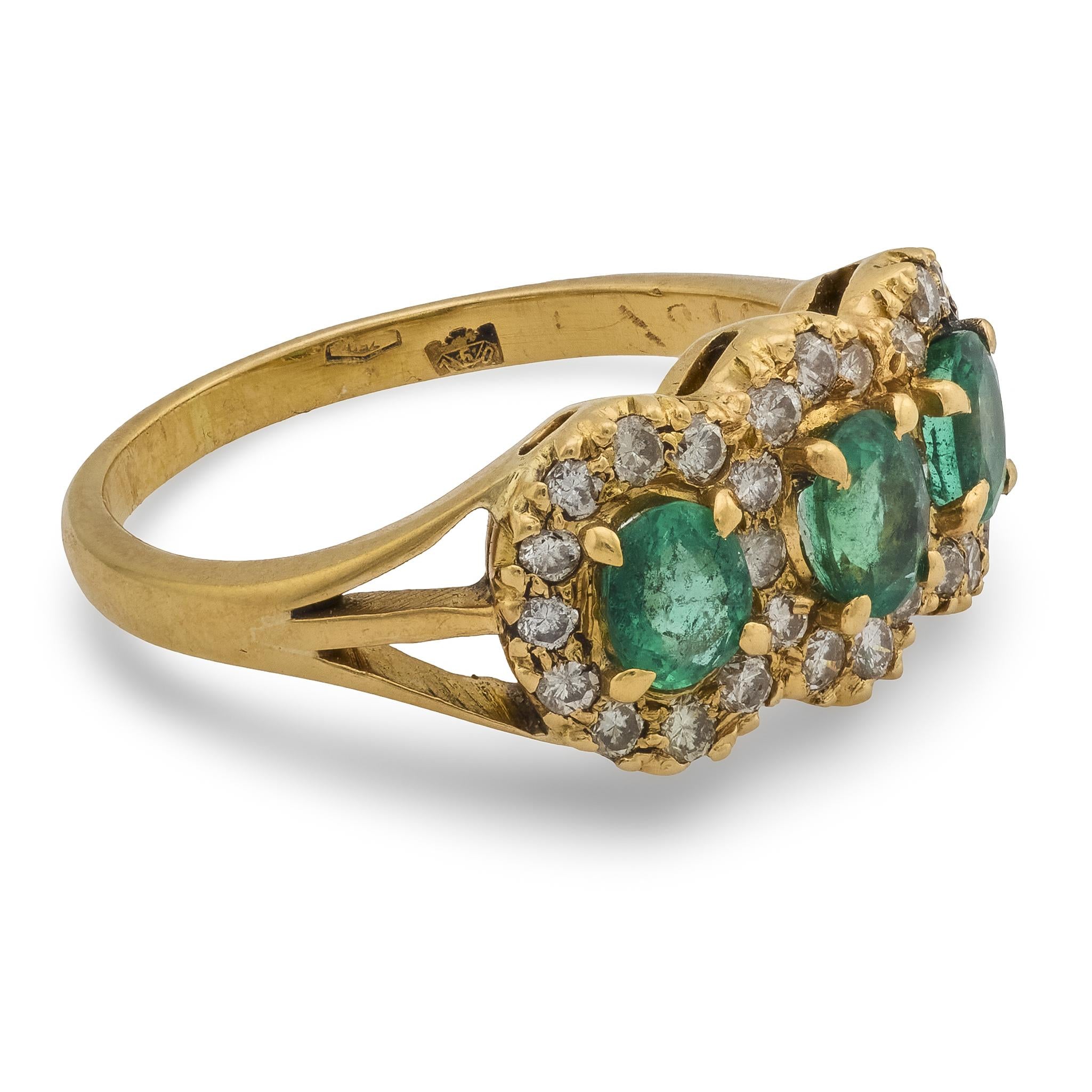 Vintage emerald diamond 18k yellow gold 3 stone ring