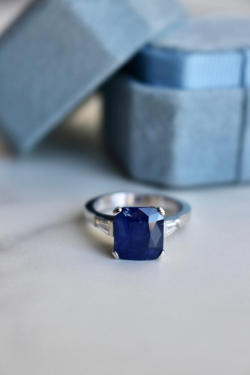 Mid-Century Italian Sapphire Diamond 18k White Gold Ring