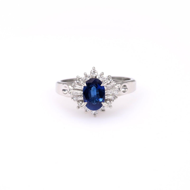 Vintage 0.89 Carat Sapphire and Diamond Platinum Ring