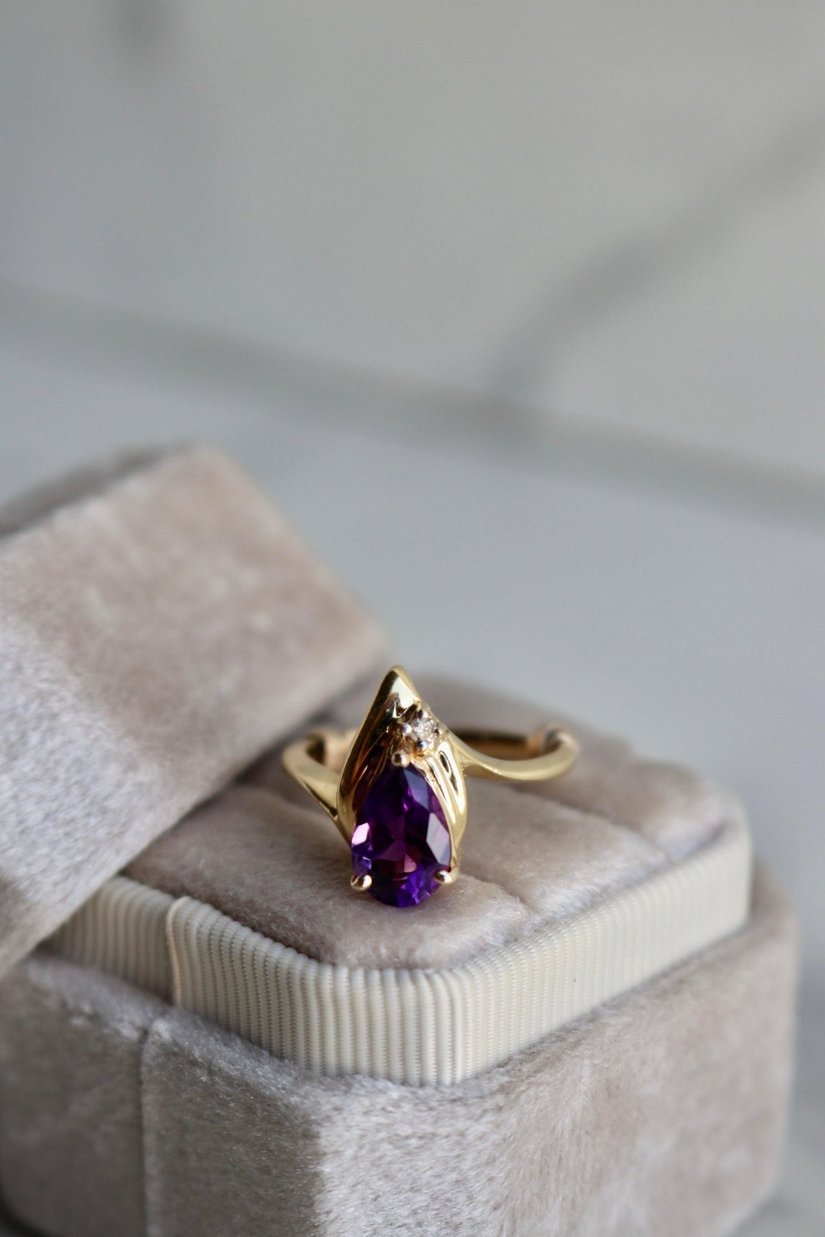 Vintage Amethyst Diamond 14k Yellow Gold Ring