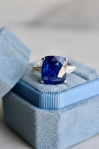 Vintage French GIA 8.20 Carat Ceylon Sapphire Diamond 18k White Gold Ring