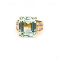 Vintage Green Beryl Diamond 18k Yellow Gold Ring