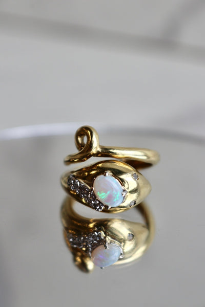 Vintage Opal and Diamond 18k Yellow Gold Snake Ring