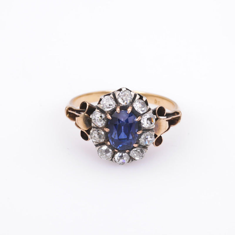 Victorian 1.4 Carat Oval Cut Sapphire Diamond 18K Yellow Gold Cluster Ring