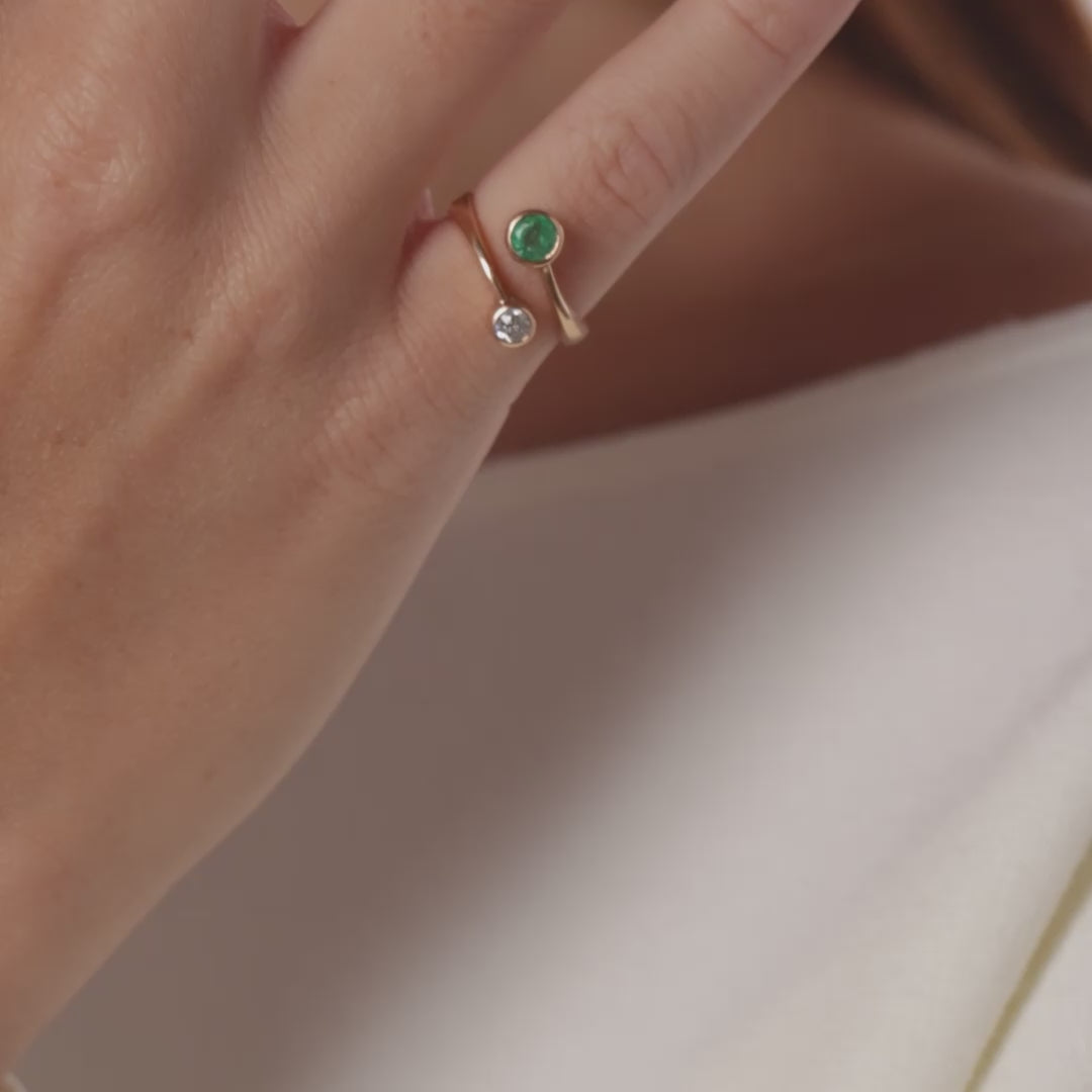 Vintage old European cut diamond emerald 18k rose gold Toi et Moi ring