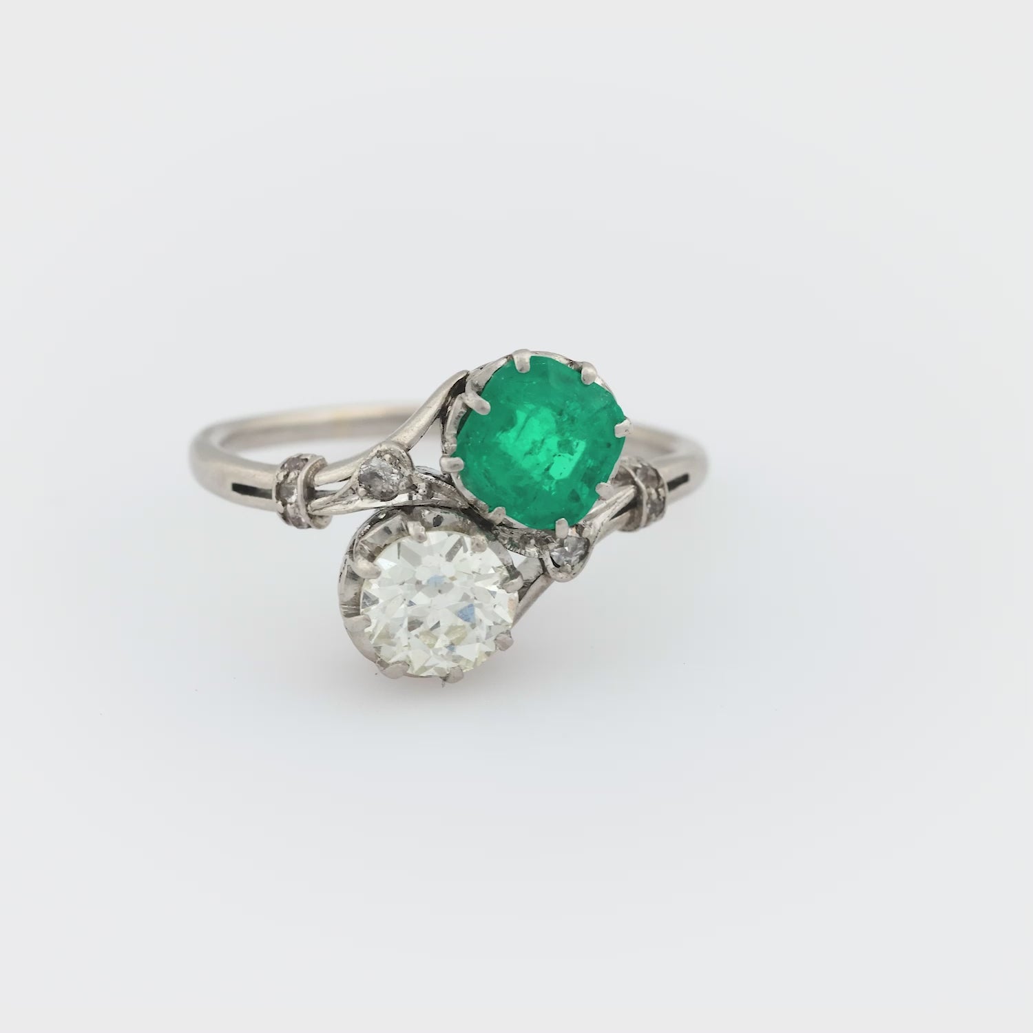 Edwardian emerald diamond platinum Toi Et Moi ring