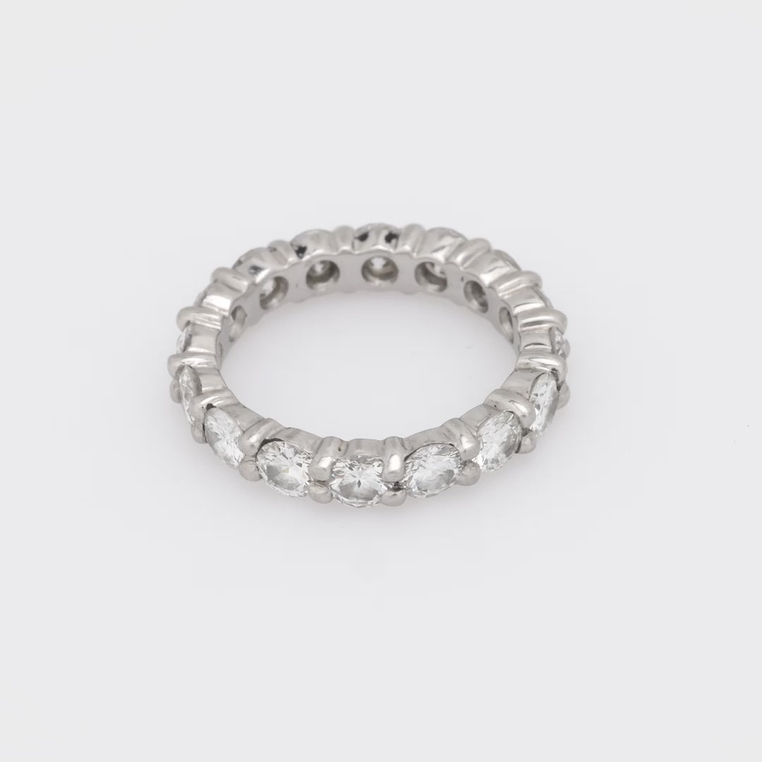 Vintage 2.60 carat total weight diamond platinum wedding band
