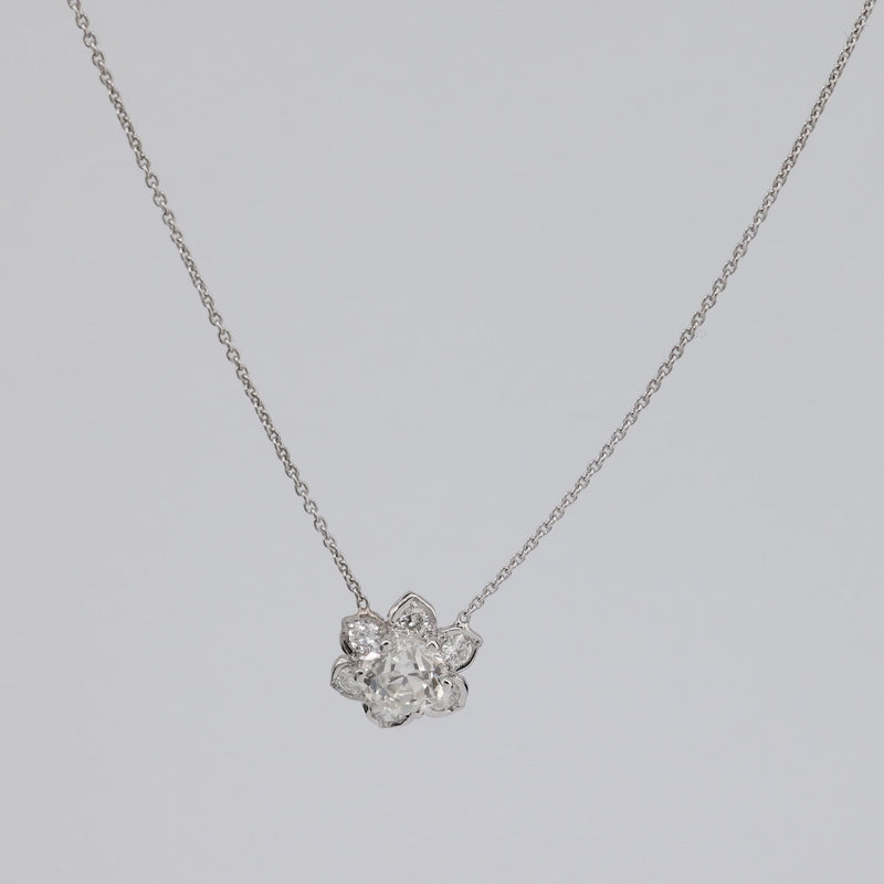 Antique Style 1.40 Carat Diamond Platinum Flower Necklace