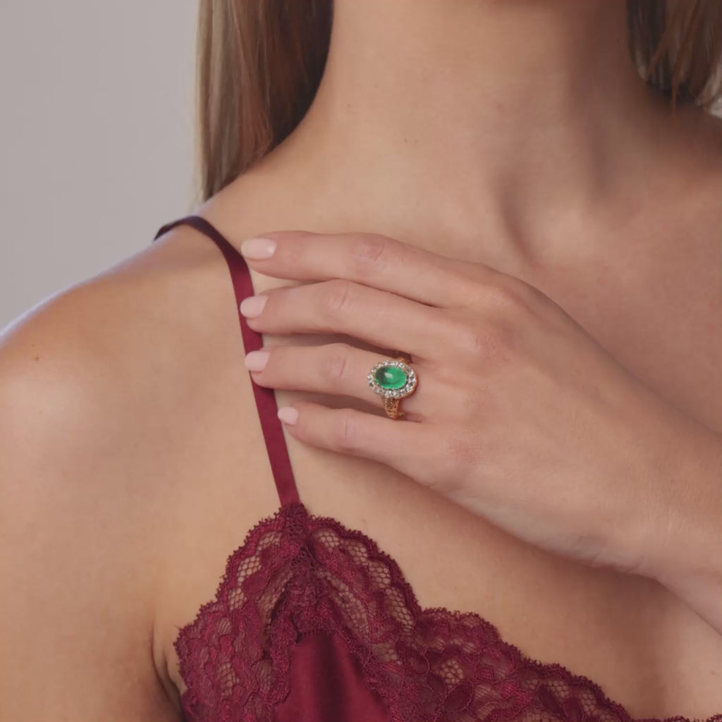 Victorian 3.00 carat emerald diamond 18k yellow gold cluster ring