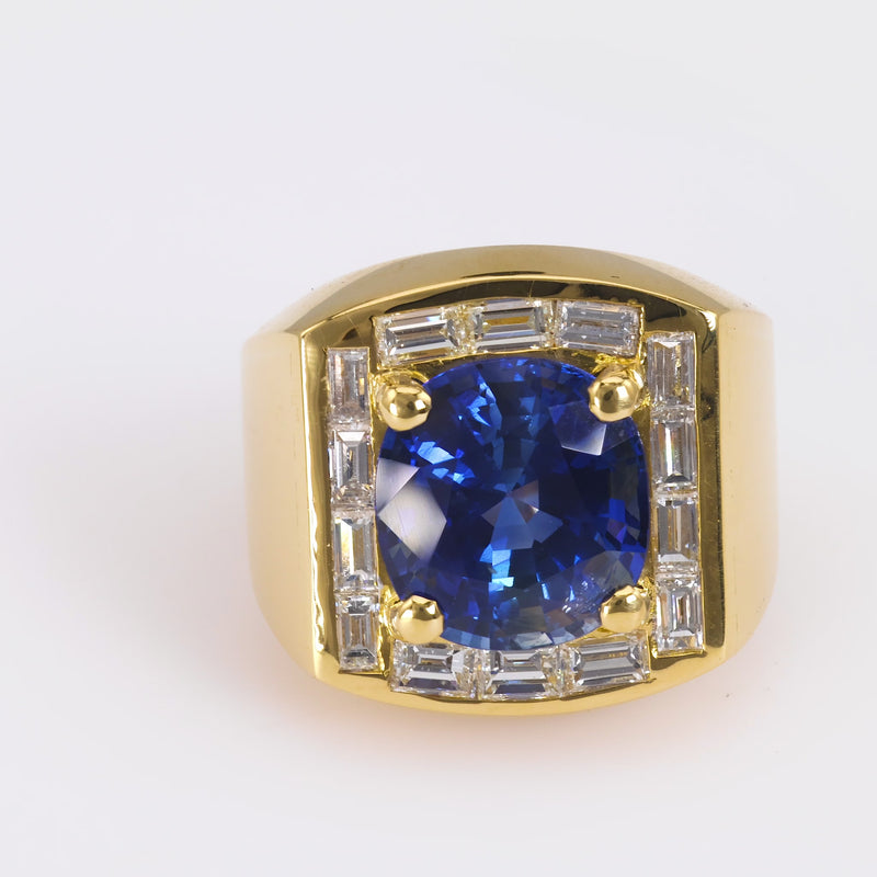 Vintage GIA 8.77 Carat Sapphire Diamond Yellow Gold Cocktail Ring