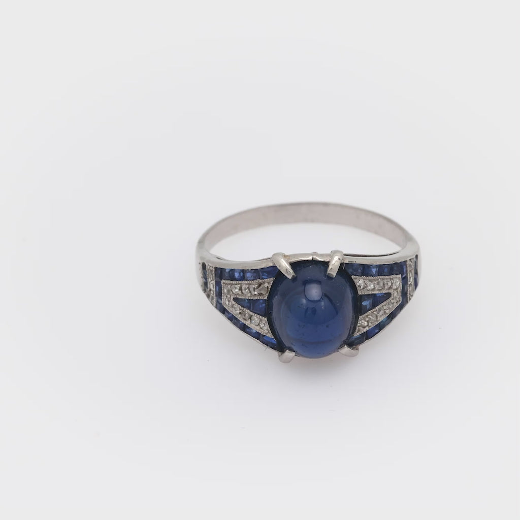 Art Deco 4.50 carat cabochon cut sapphire diamond platinum ring