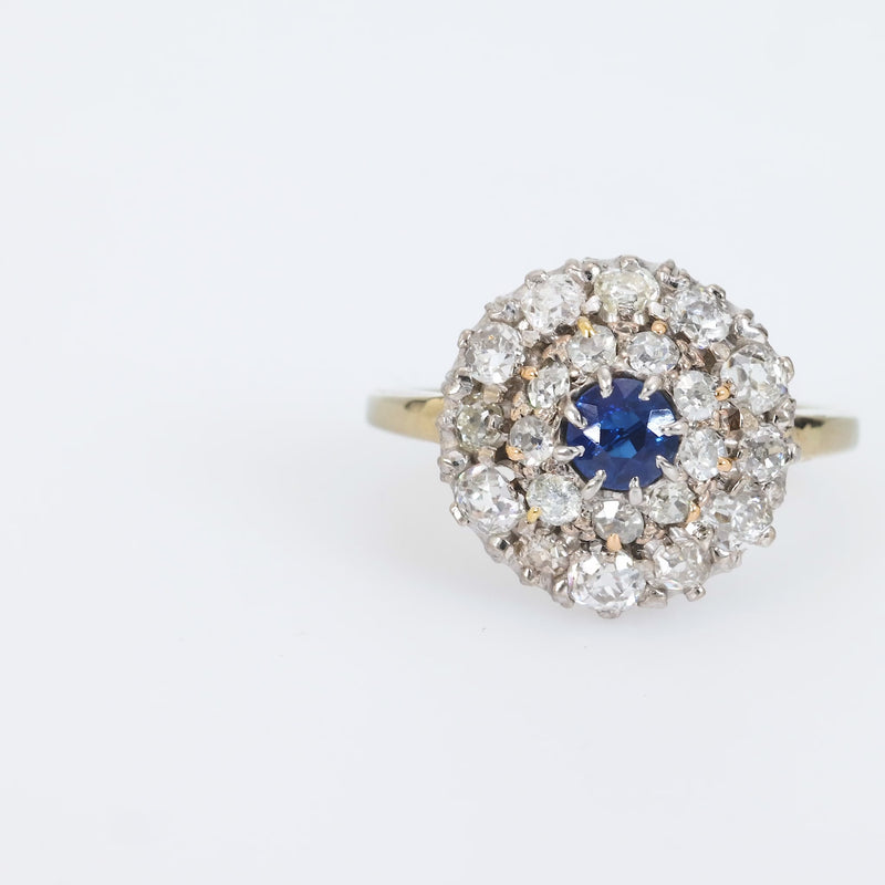 Antique sapphire diamond 18k yellow gold cluster ring