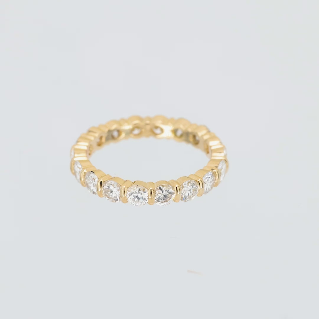 Vintage French 2.40 carat total weight diamond 18k yellow gold wedding band