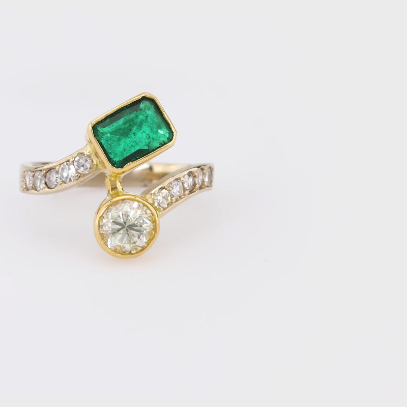 Vintage Emerald Diamond 18K Yellow Gold Bypass Ring