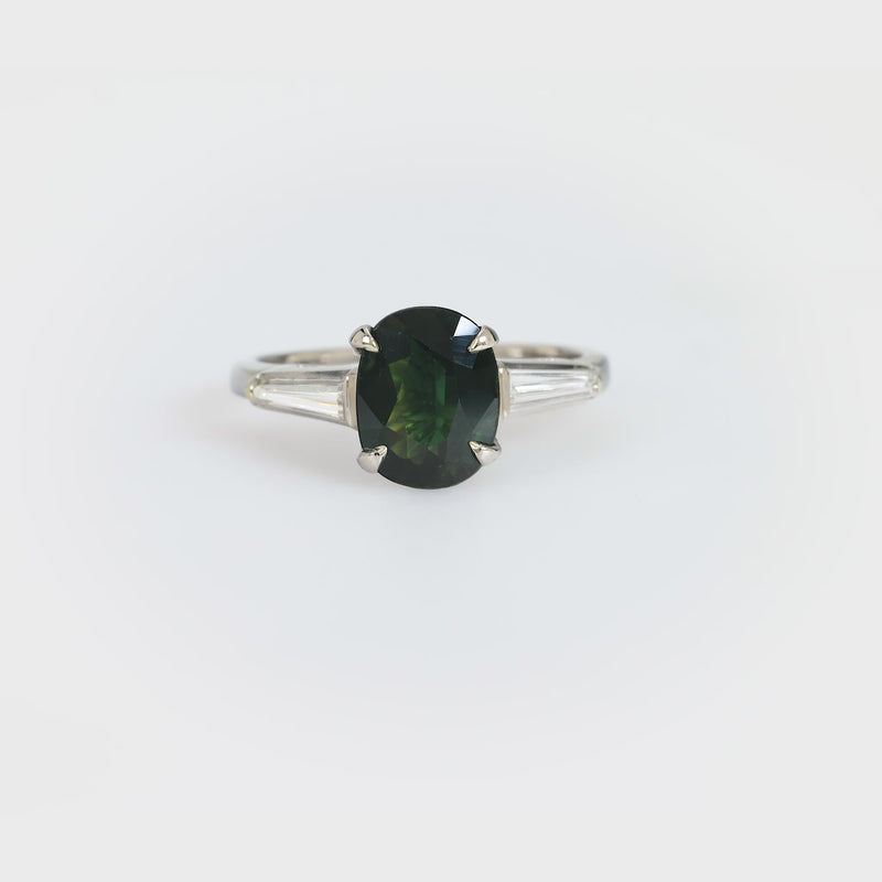 Mid-Century 2.00 carat platinum green sapphire diamond ring