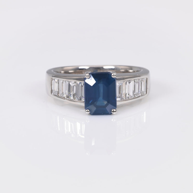 Modern 1.5 Carats Sapphire Diamond Platinum Ring