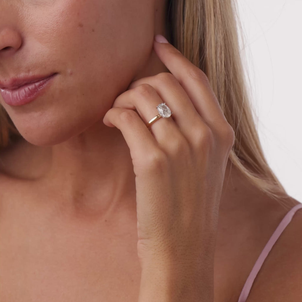 Tulum GIA 1.56 carat oval cut diamond 18k yellow gold platinum engagement ring