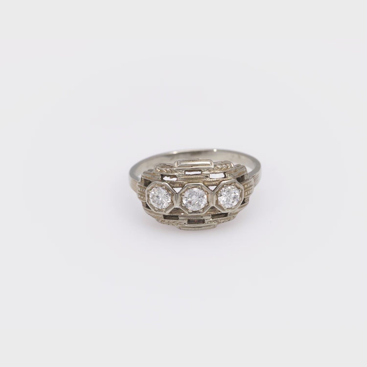 Art Deco diamond 18k white gold 3 stone ring