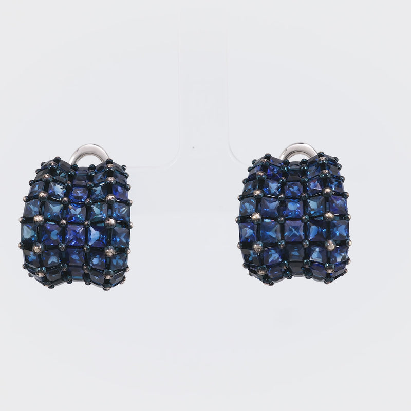 Luxurious contemporary 18 carat total weight sapphire 18K gold earrings