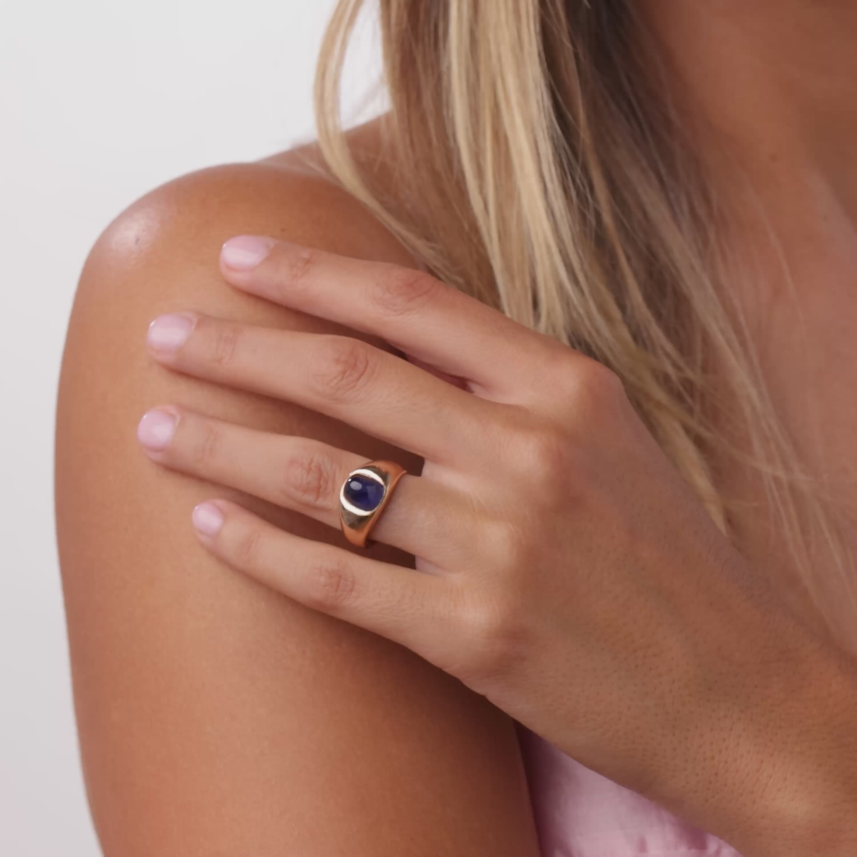 Mid Century GIA 4.70 carat no heat sapphire 14k rose gold ring