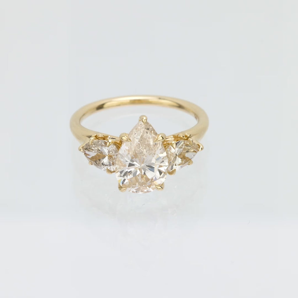 Vintage GIA 2.50 carat pear cut diamond 14k yellow gold engagement ring