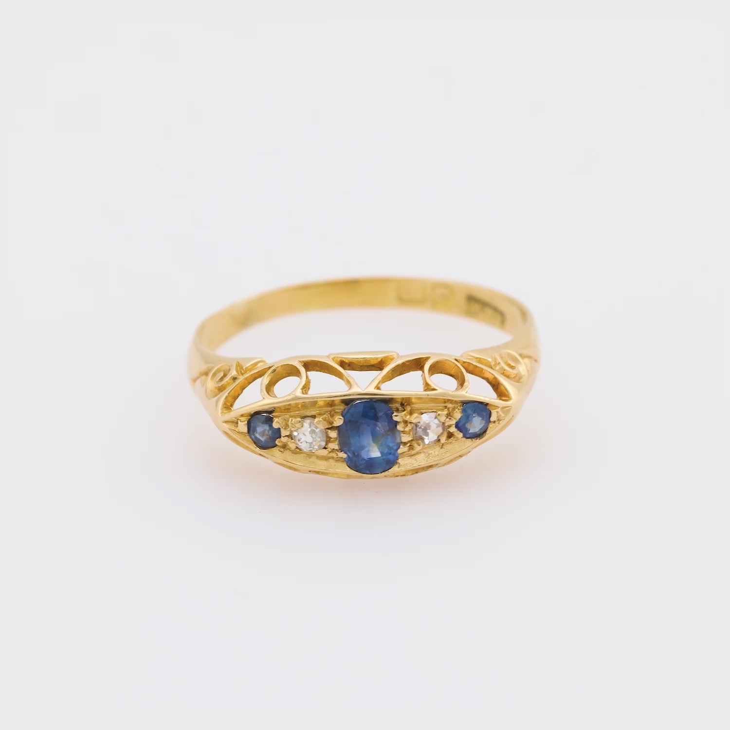 Victorian sapphire diamond 18k yellow gold ring