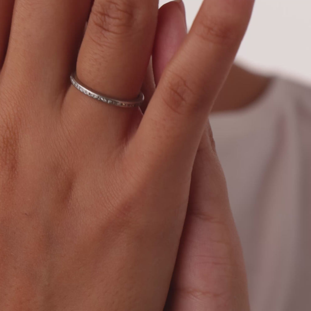 Vintage diamond 18k white gold eternity wedding band