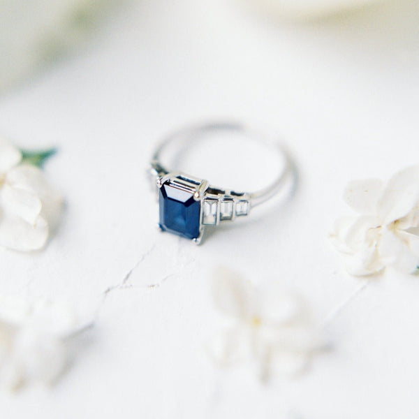 Sapphire Novato | Art Deco Engagement Ring Sapphire Diamond Platinum