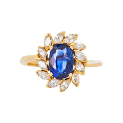 Chic 18k yellow gold authentic 1960's sapphire and diamond ring.