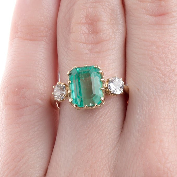 Magnificent Art Deco Lightly Saturated Emerald Ring | Greenhills from Trumpet & Horn