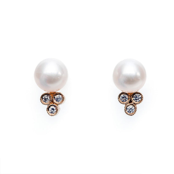 Pearl & Diamond Earrings for Your Wedding Day 